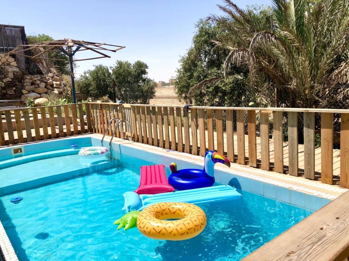 רגע של חסד Lägenhet Arad Exteriör bild